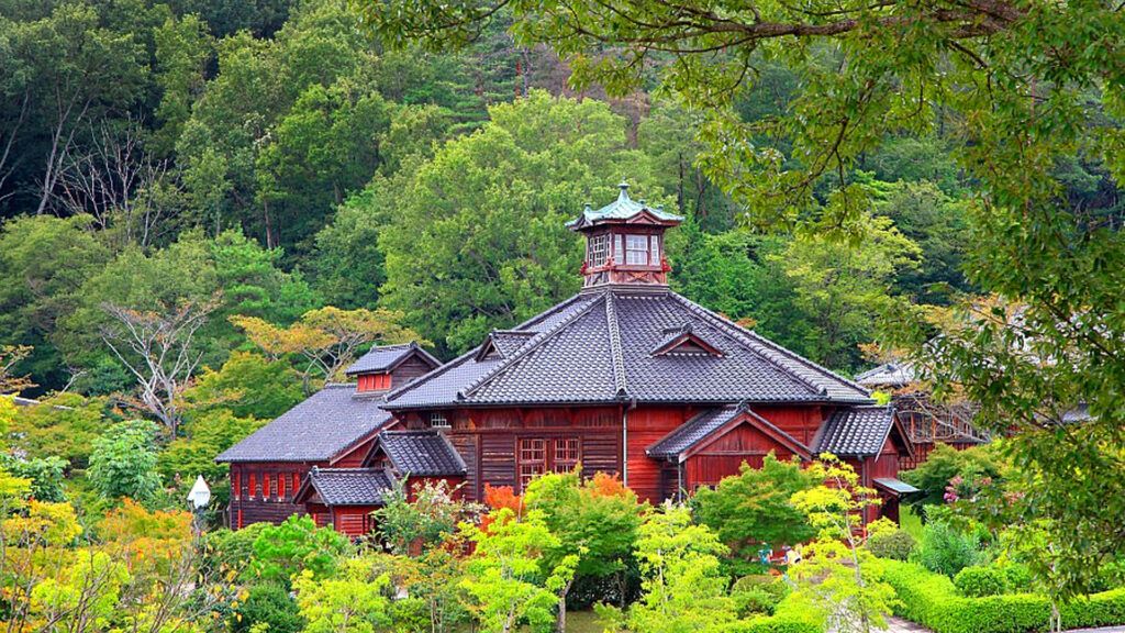 Famous Open-Air Museums: Meiji-Mura