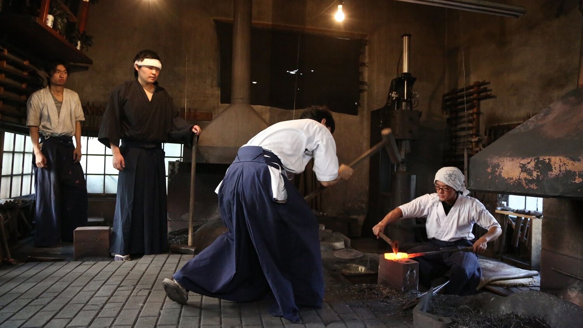 Traditional japanese craftmanship: Swordsmithing