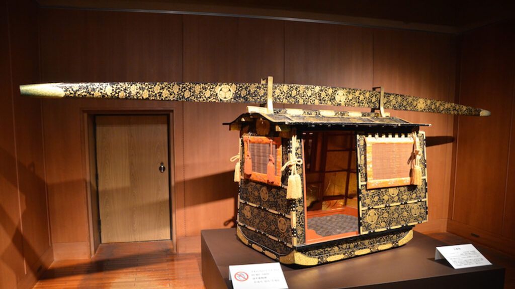 Nagoya castle - historic treasures